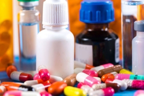 Минздрав утвердил список рецептурных лекарств, разрешенных для онлайн-продажи