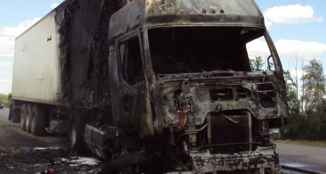 В Воронежской области в один день пожарные трижды выезжали на тушение машин