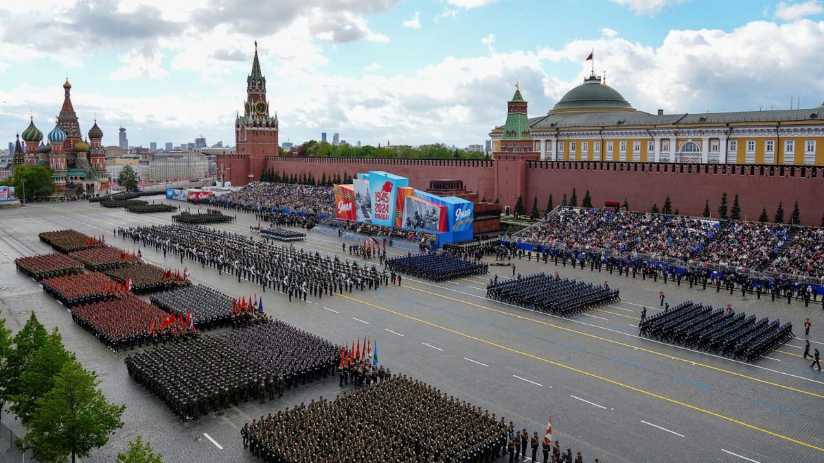 В Одесской области кабельные каналы показали парад Победы в Москве